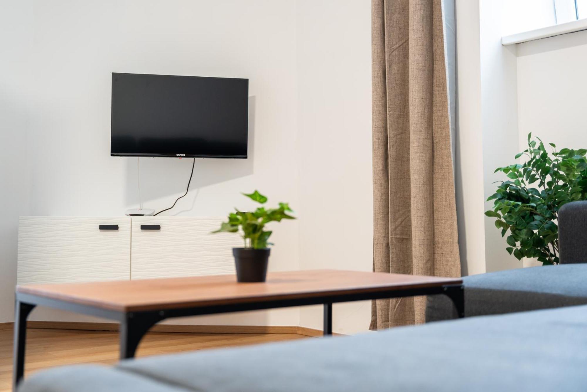 Central Living Apartments - Wielemansgasse Вена Экстерьер фото